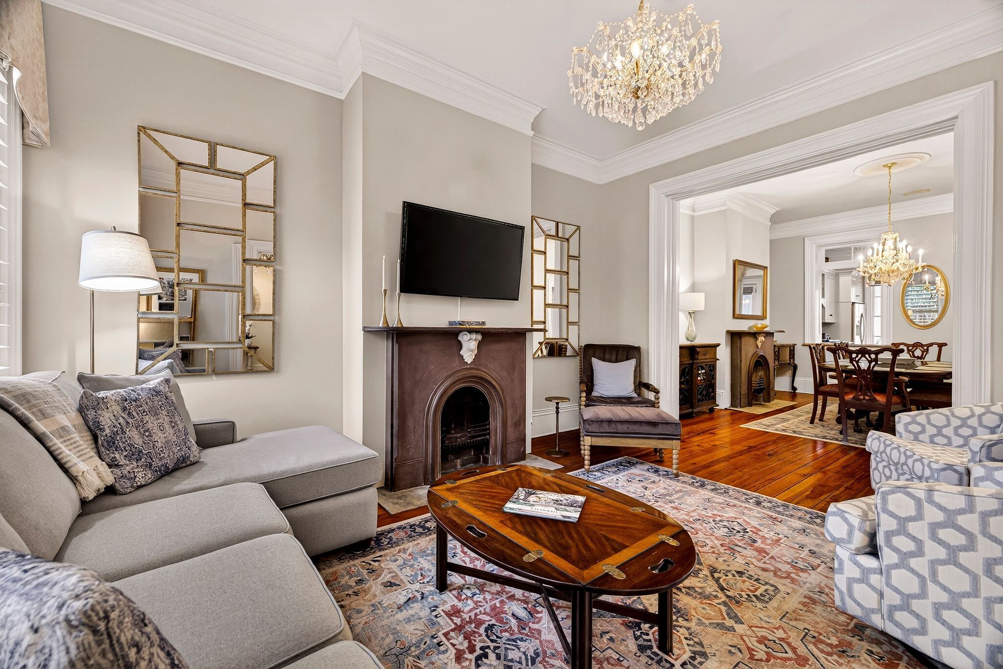 Luxury Manor Off Troup Square W/ Pool, Parking, Courtyard By Lucky Savannah - 薩凡納