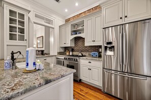 Fridge, microwave, oven, stovetop - Luxurious Manor off Troup Square w/ Parking + Courtyard by Lucky Savannah (Savannah)