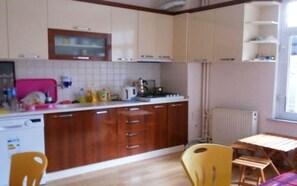 Dortoir Partagé | Cuisine privée