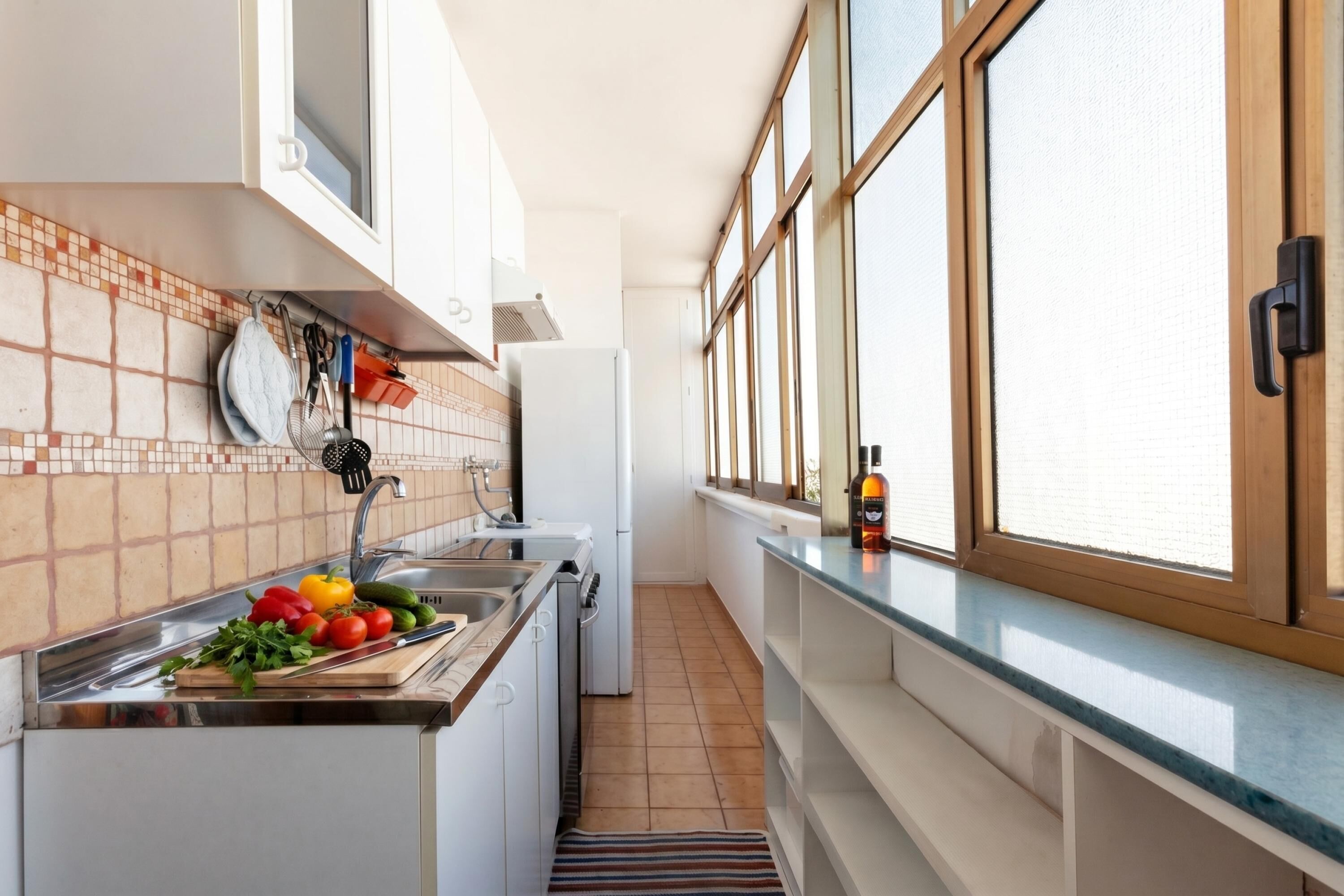 Rumah Keluarga, 2 kamar tidur, 2 kamar mandi (Casa Crystal Near The Sea - 5min Walk) | Dapur pribadi