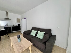 Living area - Picasso Corner 2-C (Málaga)