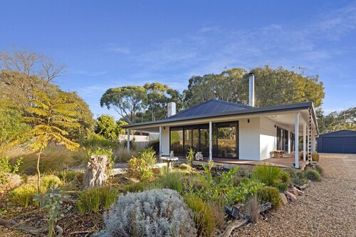 Neptune: This property provides an inviting base for all your activities