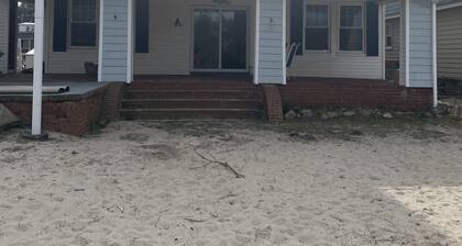 Roomy Beachfront Apartment, Deck, Game Room! 2 Bedroom Apts by RedAwning