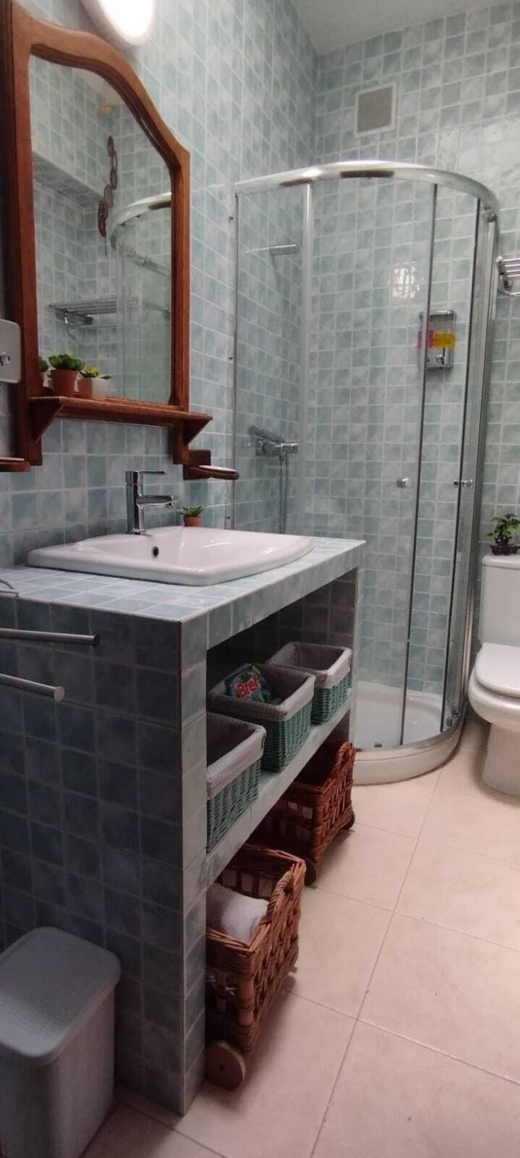 Hair dryer, towels
