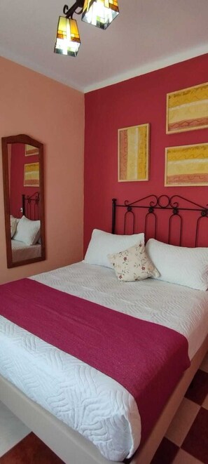 2 bedrooms, iron/ironing board