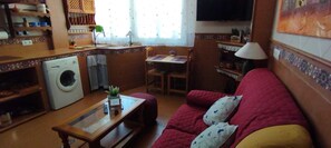 TV - GRANDMA JOSEFA - PARADISE OF DREAMS APARTMENTS (Adra)