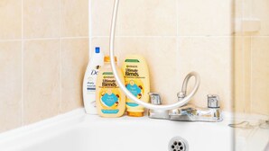 Apartment | Bilik Mandi | Gabungan pancuran/tab mandi, tab mandi rendaman dalam, pengering rambut 