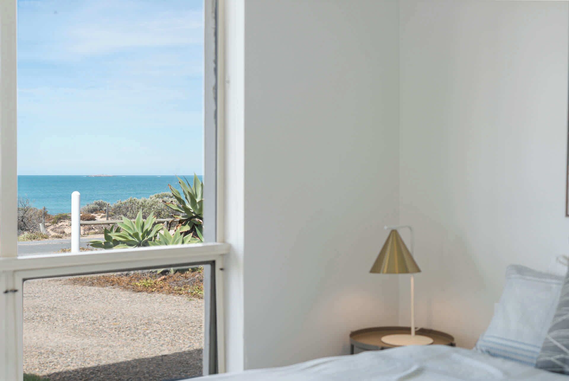 6 bedrooms, iron/ironing board, WiFi