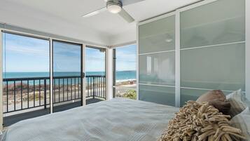 6 bedrooms, iron/ironing board, WiFi