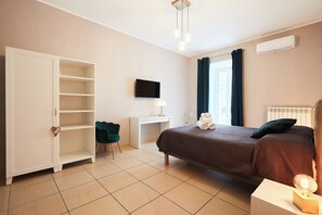 1 camera, Wi-Fi gratuito, lenzuola