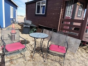 Outdoor dining - Let freedom Ring (Peyton)