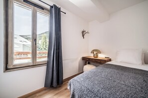 2 bedrooms, free WiFi, bed sheets