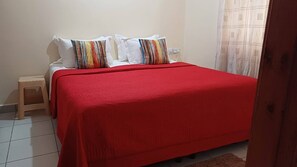3 chambres, accès au Wi-Fi (inclus), literie fournie