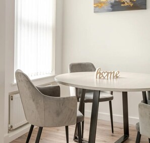 Apartment | Dining - Brand New Luxury Self Contained Flat (Southend-on-Sea)