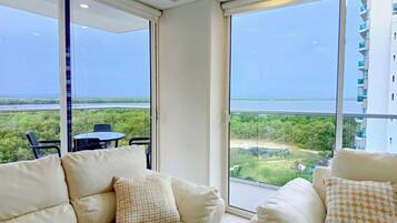 Apartment, Lake View | Living room | 55-inch Smart TV with digital channels