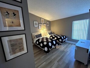 3 多间卧室、熨斗/熨衣板、WiFi、床单