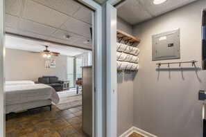 1 Schlafzimmer, Schreibtisch, Bügeleisen/Bügelbrett, kostenloses WLAN