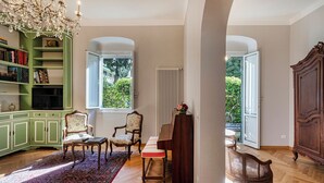 Leilighet | Oppholdsområde