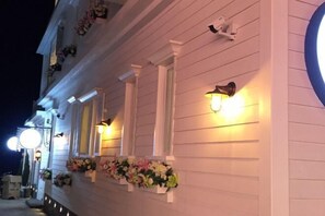 Exterior detail - Kela Coast Seaside Inn (Shenzhen)