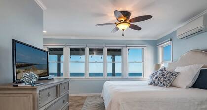 Waterfront oasis 4 bdr house in Old Saybrook direct waterfront amazing sunsets