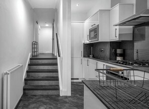 Fridge, microwave, oven, stovetop - Elegant Apartment with Breathtaking Bay & Sea Views (Rothesay)