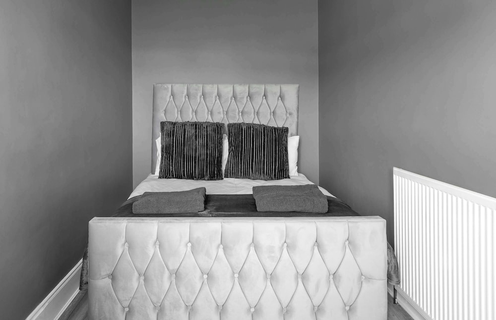 the-bayview-modern-luxury-apartment-isle-of-bute-vrbo