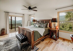 2 室のベッドルーム、デスク��、アイロン / アイロン台、WiFi