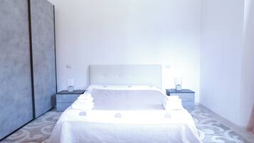 1 soverom, strykejern/-brett, reiseseng for barn og wi-fi