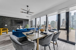 Presidential Condo | Ruang tamu