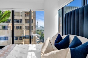 Royal suite | Luxe beddengoed, donzen dekbedden, individueel gedecoreerd