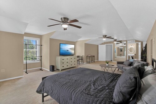 Cloud 9 -- Cozy studio with WiFi, AC in charming Chuluota, FL