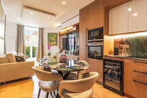 Interior - Luxurious air-conditioned apartment Jade (Paris)