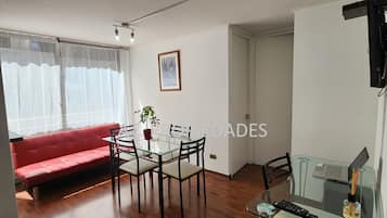 Basic Apartment | Living area