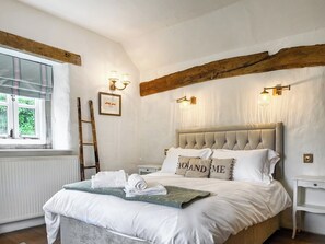 3 bedrooms, free WiFi, bed sheets - 3 bedroom accommodation in Hassop (Hassop)