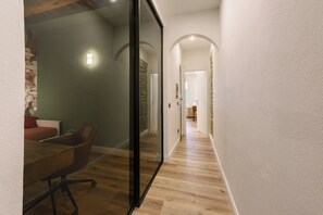 舒適公寓 | 2 間臥室、熨斗/熨衣板、免費無線上網