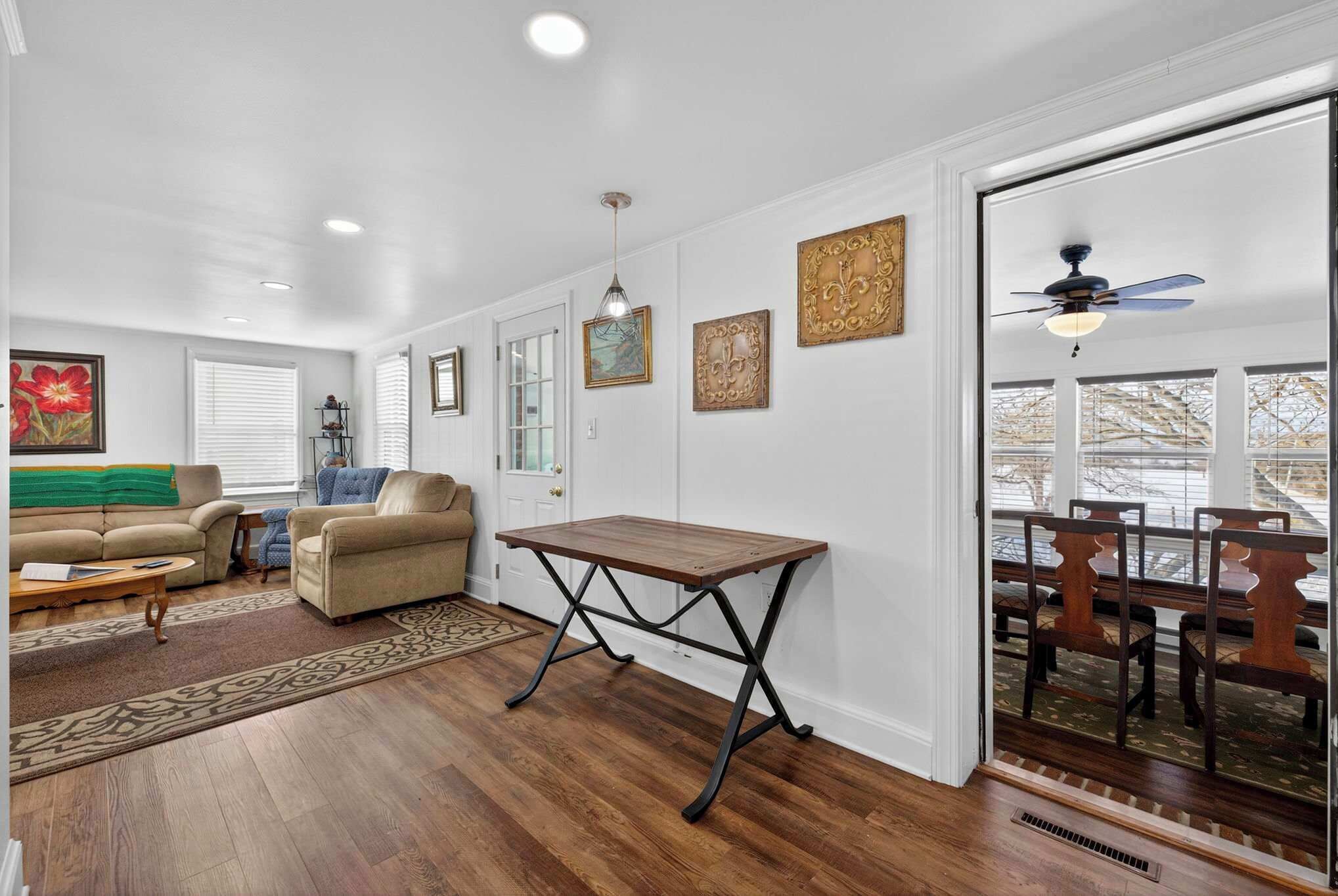 智能电视、办公室