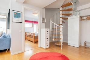 Family Apartment, Mountain View