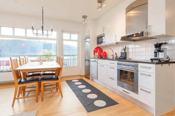 Brygg 10 | Private kitchen | Highchair