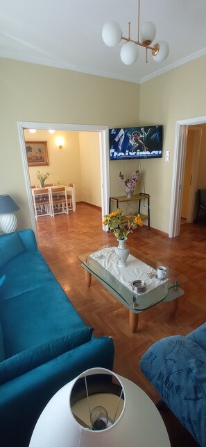 Smart TV - Acropolis View Apartment (Athens)