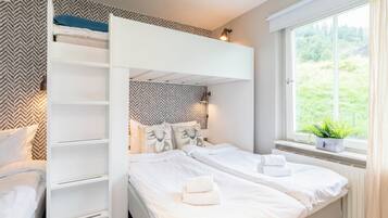 Deluxe appartement, uitzicht op bergen | 2 slaapkamers, geluiddichte muren, gratis wifi