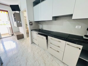 Departamento, 1 habitación, balcón, vista a la ciudad | Interior