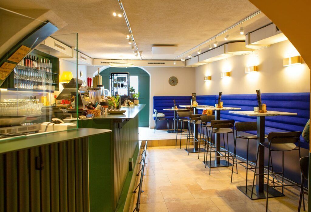 Café da manhã (EUR 15 por pessoa)