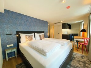 In-room safe, laptop workspace, soundproofing, free WiFi - Blackhome Vintage Innsbruck (Innsbruck)