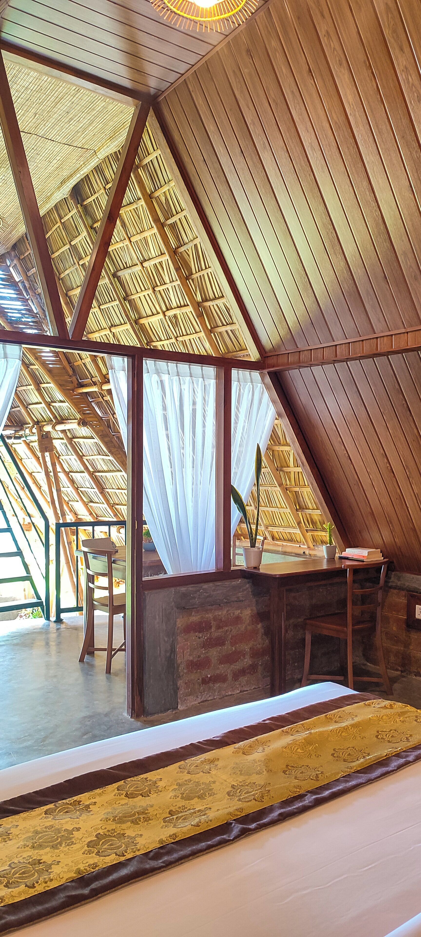 Deluxe Chalet, Lake View | Minibar, iron/ironing board, free WiFi