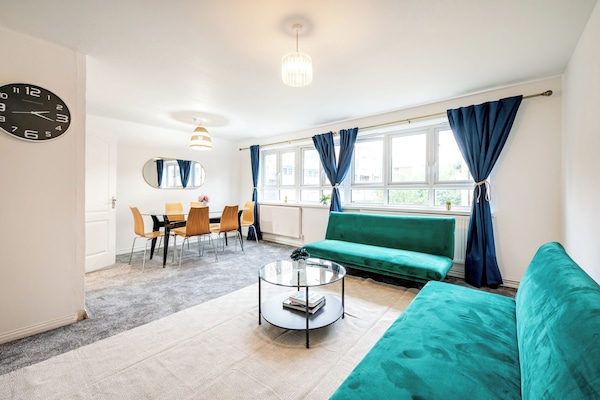 Classic Apartment | Living area