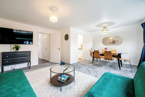 Living area - Nice 2-bed flat near earls court  (London)