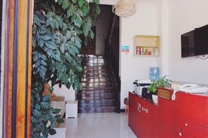 Unclassified image, 2 of 9, button - Yiyuan Hotel (Yongsheng)