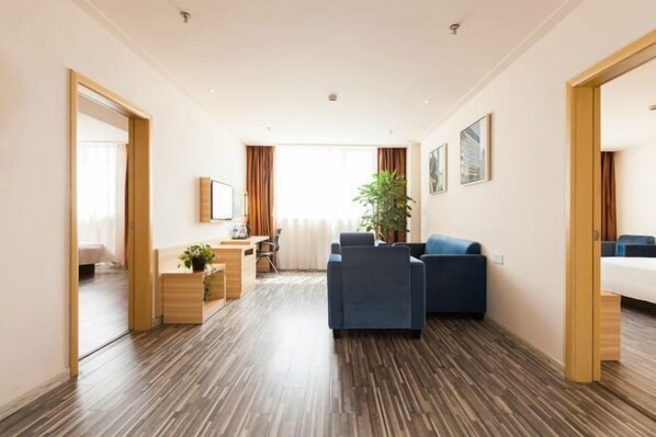 Room - Xinmi International Hotel (Shanghai Pudong International Airport Park Resort) (Shanghai)