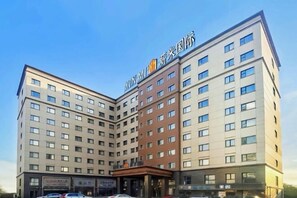 Exterior - Xinmi International Hotel (Shanghai Pudong International Airport Park Resort) (Shanghai)