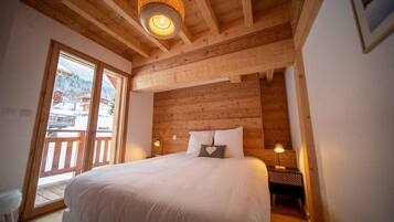6 bedrooms, bed sheets